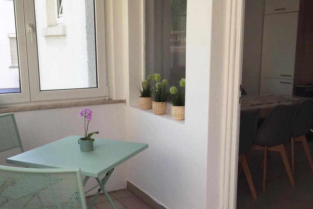 22B Grosse Wohnung Mit Balkon, Smarttv Und Wlan Korb Exterior foto